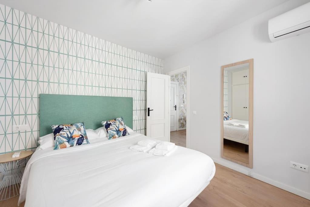 Grand T4 Andalou En Plein Centre De Malaga Ideal Familles Екстер'єр фото